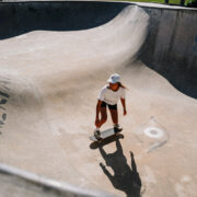 frankreich-stgirons-24plus-wavetours-activity-skate-bowl-skateboard