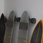 spanien-kanaren-corralejo-surfhostel-wavetours-longboards-surfcamp-ausstattung