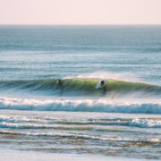 wavetours-frankreich-stgirons-surfhouse-waves-min