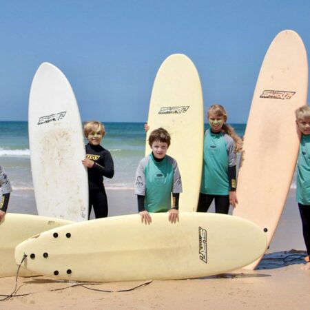 wavetours-portugal-milfontes-family-surfen-guests-surf-lessons1-min